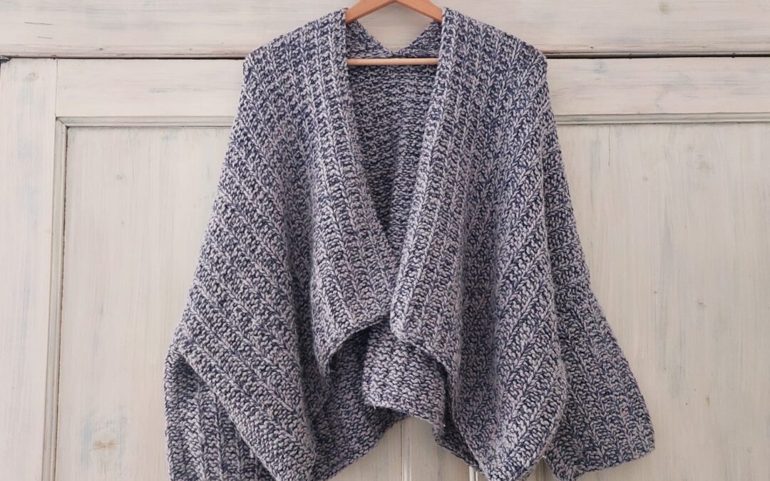 Cardigan oversize ai ferri senza bottoni