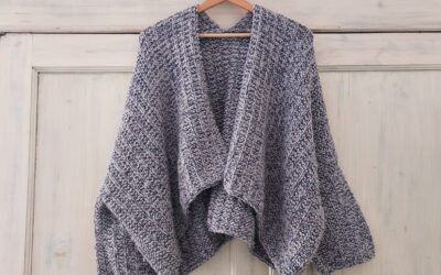 Cardigan Oversize ai Ferri – Schema per principianti